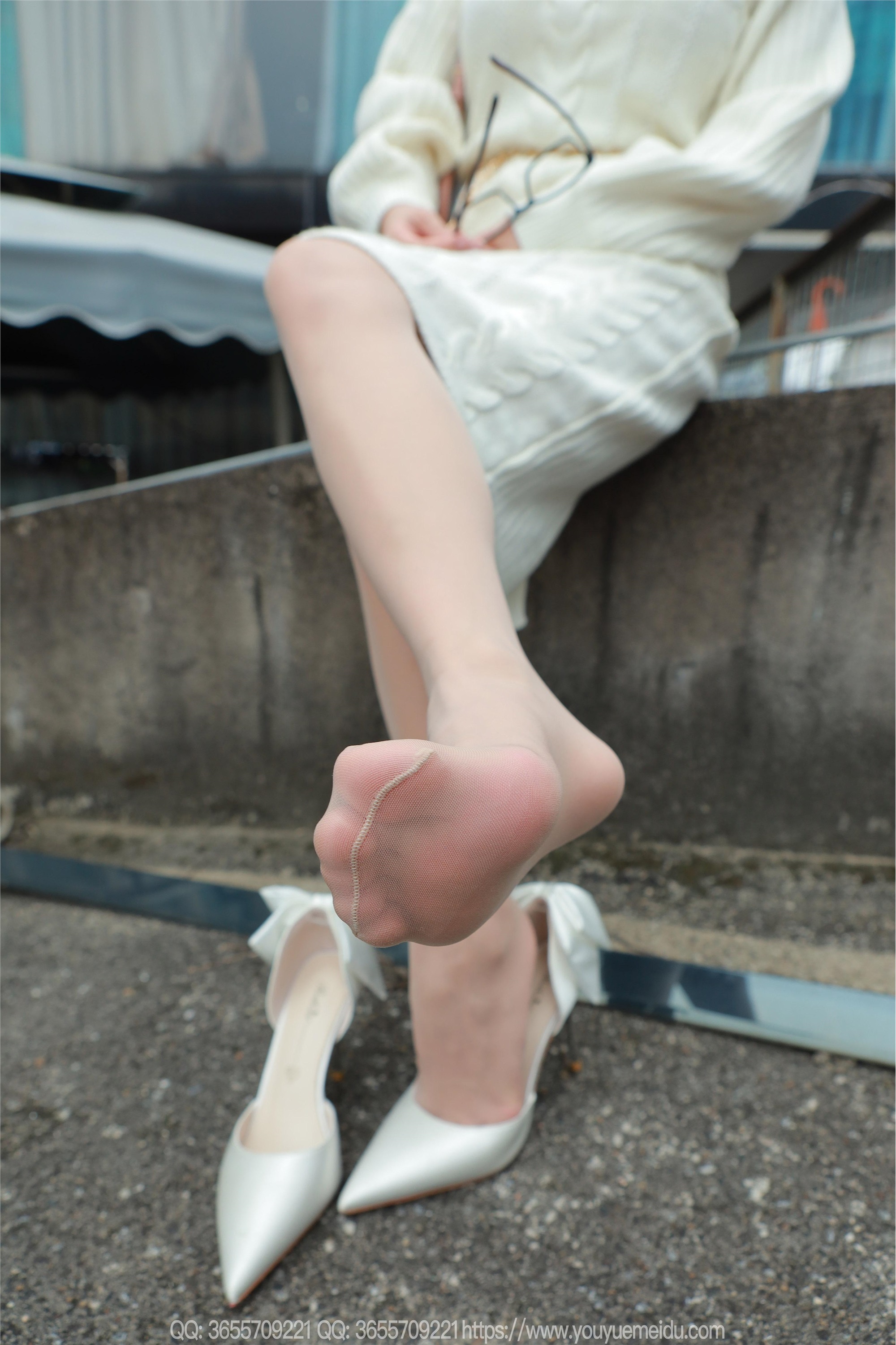 IESS异思趣向  2025.03.10 丝享家 1997 兔兔《高开衩包臀裙》